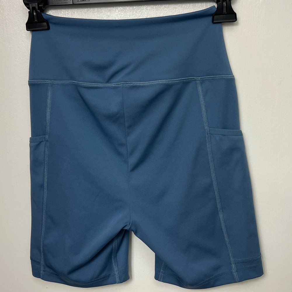 Gymshark Pocket Shorts- Blue Bike Shorts, Size XS, 2 side pockets, EUC - Picture 9 of 10